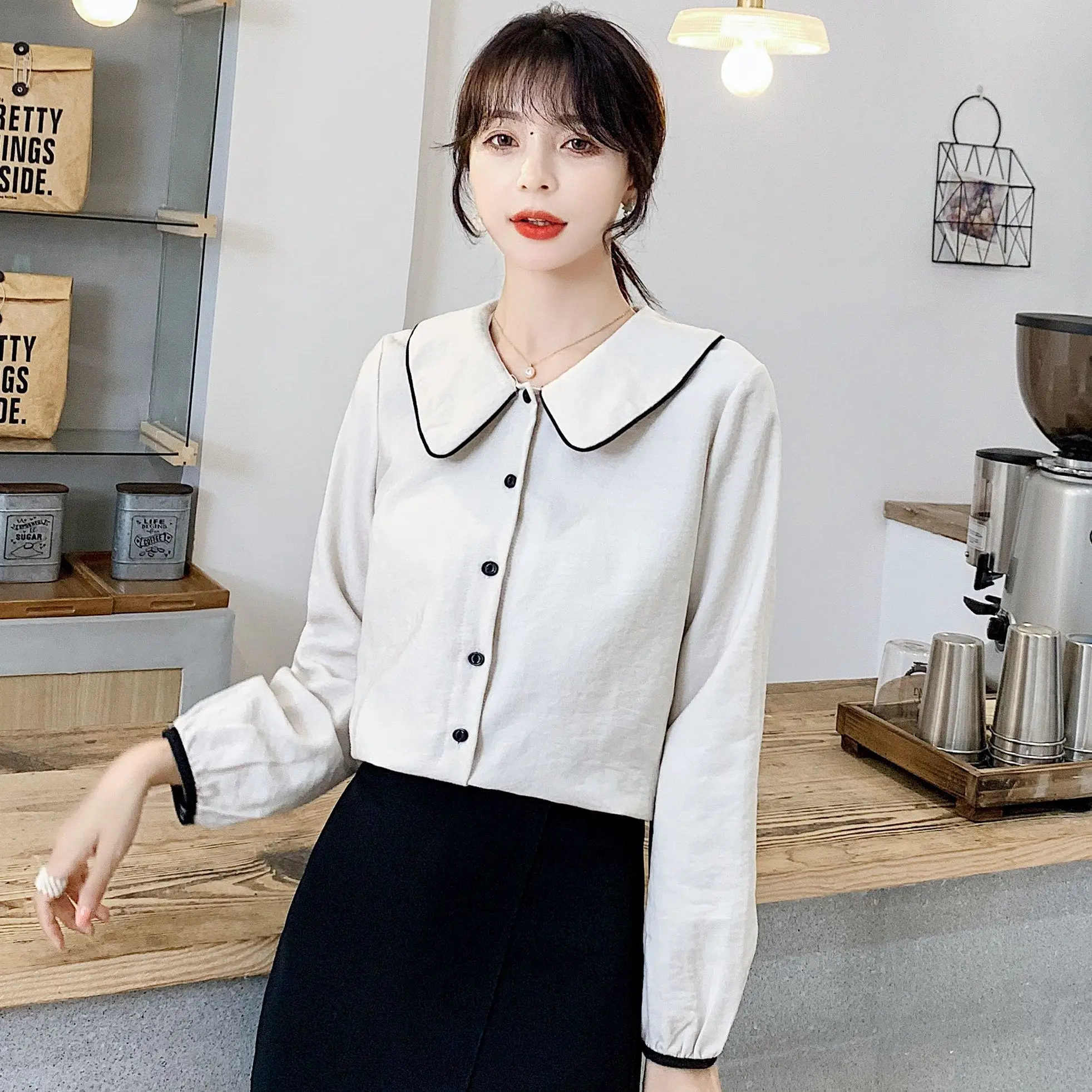 

COIGARSAM Casual Full Sleeve Shirt Womens tops New Spring Brief Chiffon Lantern Sleeve Women shirts Apricot 6023