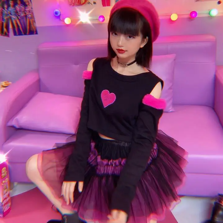 

Japanese Sexy Hot Girls Hollow out Off Shoulder T-shirts Pink Black Long Sleeve Heart Shape Punk Cute Crop Top Womens y2k top