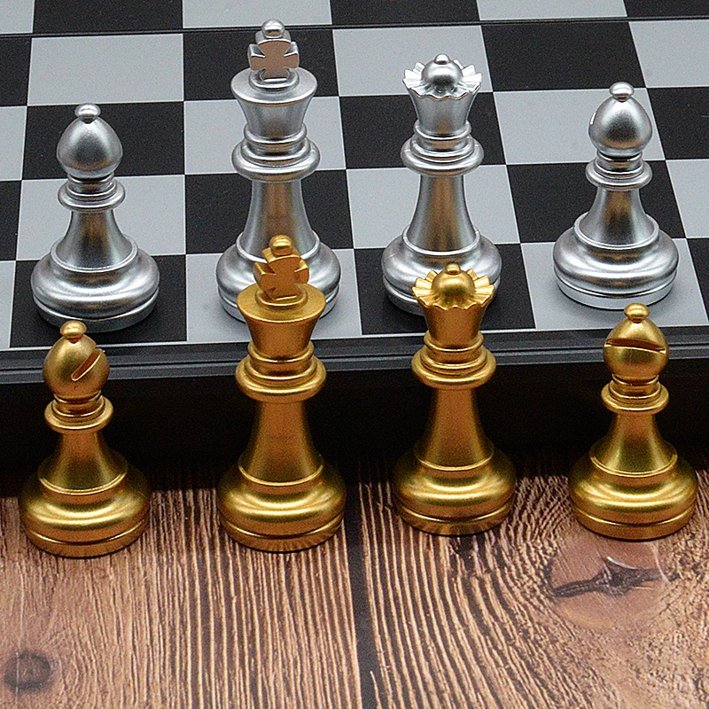 32 Chess Pieces Chessboard Gold Silver Foldable Magnetic Chess Set High-quality Game Medieval Travel Sets Portable