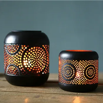 

Windproof Small Black Iron Candle Holder Table Hanging Romantic Retro Candle Holder Moroccan Kaarshouder Home Decor KK60ZT