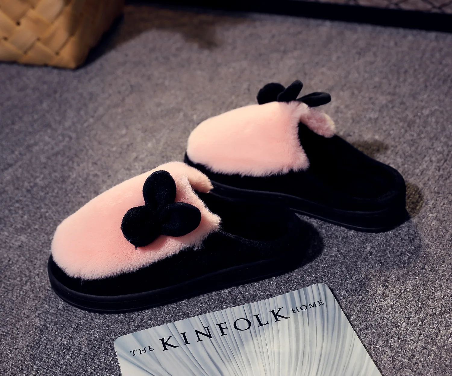 Зимние домашние тапочки; женские теплые хлопковые тканевые тапочки с кроликом; нескользящая женская обувь на плоской подошве; меховые шлепанцы; zapatos de mujer
