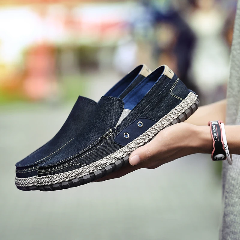 Scarpe Di Tela Degli Uomini Scarpe Da Tennis Piane Scarpe Da Pattini E Skate Nero Traspirante Slip On Uomini Retro Chaussure Homme Scarpe Da Passeggio