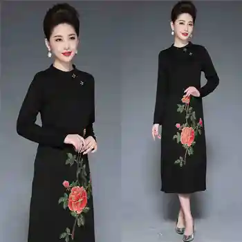 

Winter Vintage floral Rhinestone embroidery knitted long dresses middle age ladies elegant dress plus size casual vestidosXXXXL