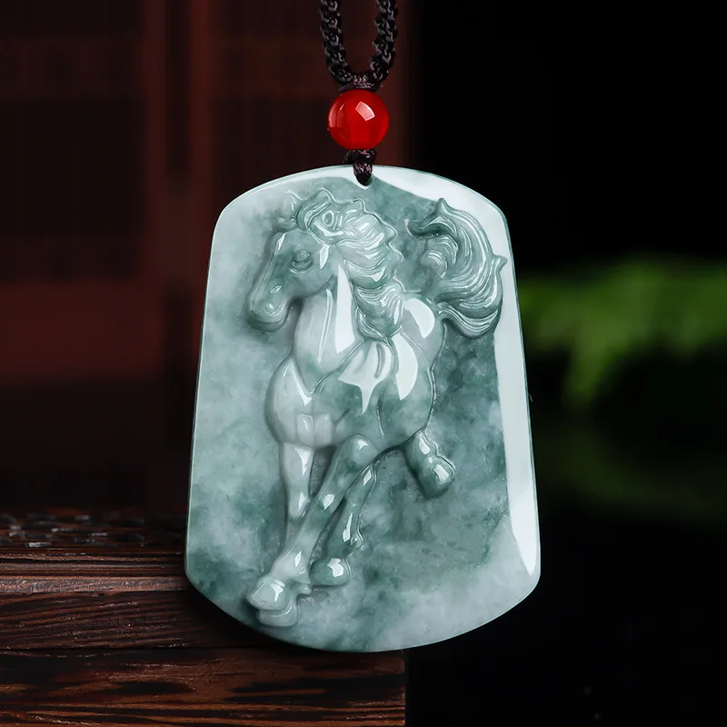 

Hot Selling Emerald Floating Flower Horse Pendant Charm Jewellery Hand-Carved Necklace for Women Men Fashion Accessories