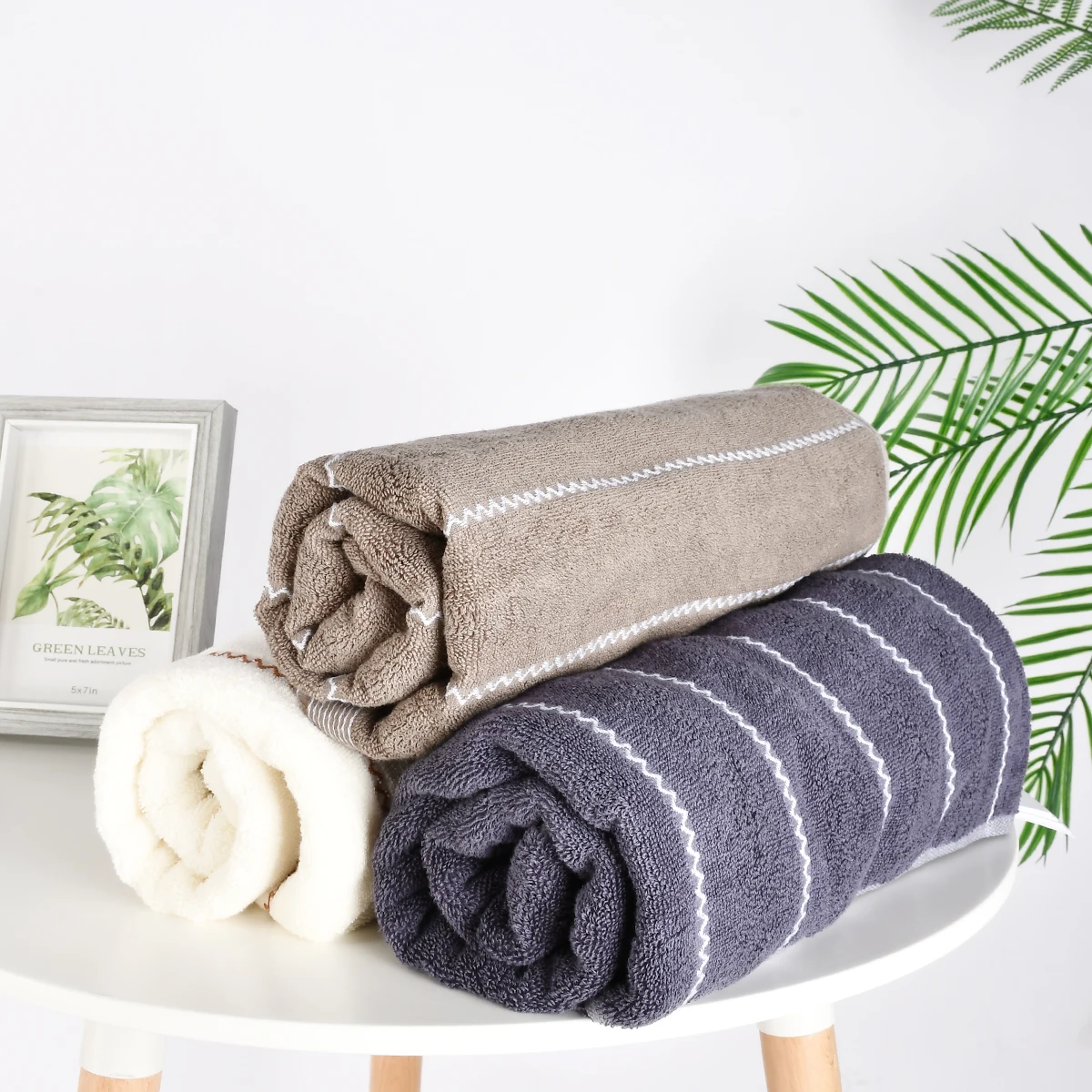 

Microfiber Absorbent Towel Soft Beach Shower Towel Soft Bathroom Quick Drying Bath Towel 70x140cm