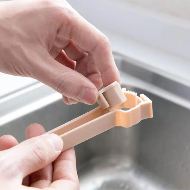 Sink-Faucet-Hanging-Storage-Rack-Drain-Storage-Soap-Holder-Bathroom-Kitchen-Faucet-Clip-Dish-Cloth-Clip (3)