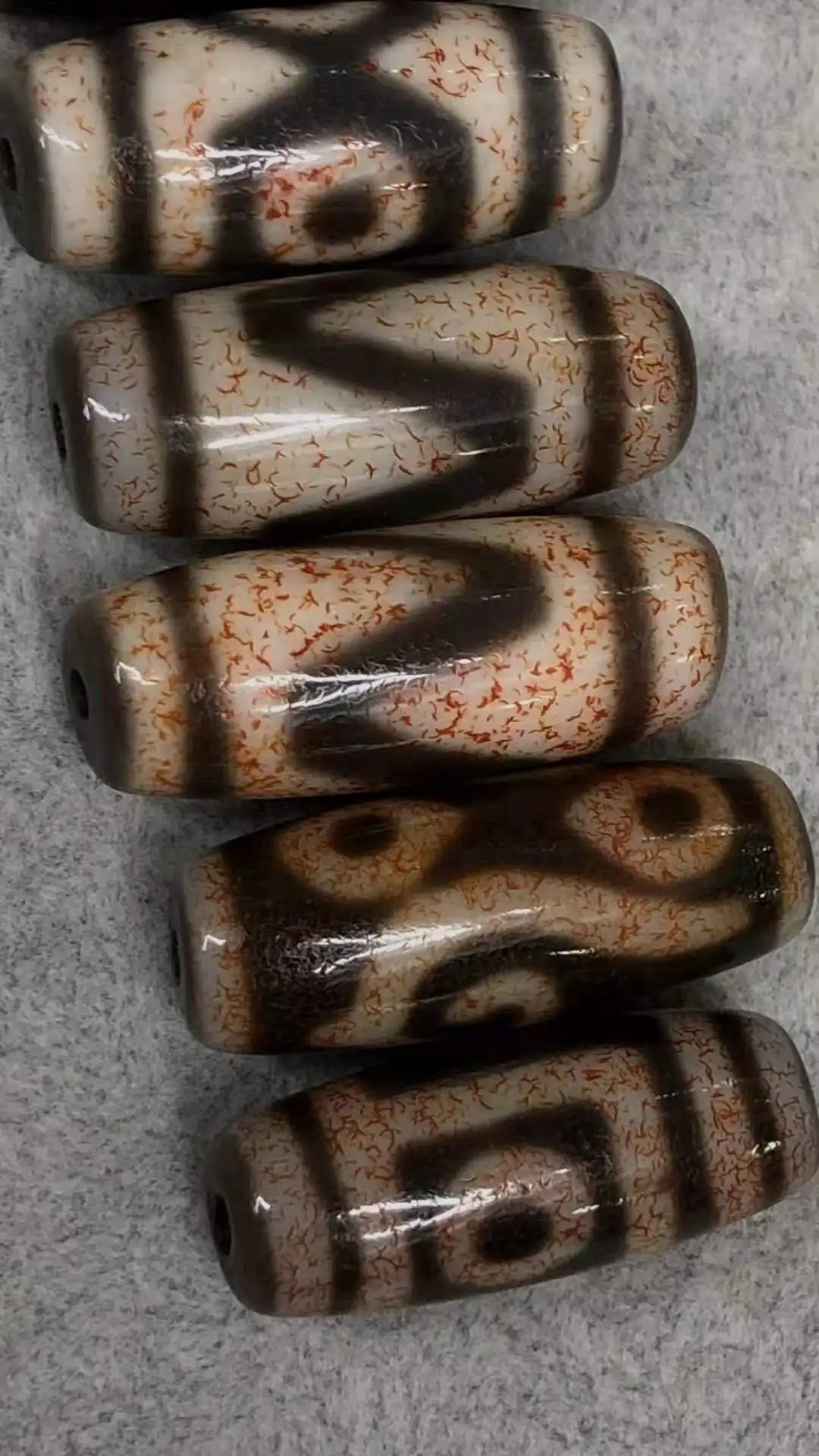 

1pcs/lot Natural Agate Dzi Bead Tiger Tooth Wishful World A Look At The Patron Cinnabar Luster Bright Loose Jewelry Old