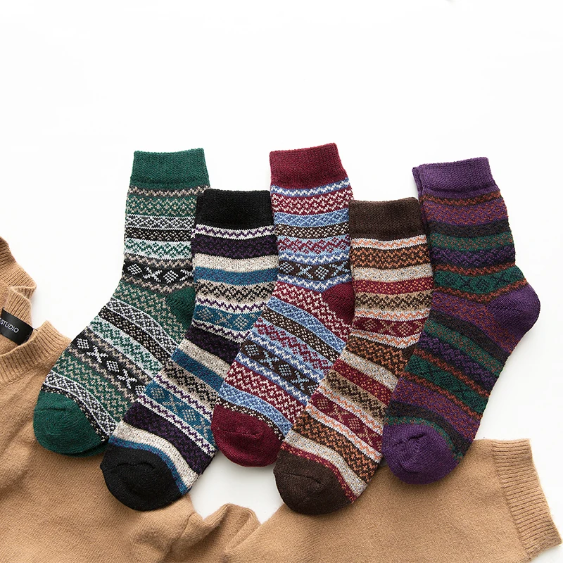 

5Pairs/lot New Witner Thick Warm Wool Women Socks Vintage Christmas Socks Colorful Socks Gift Free size YM7004