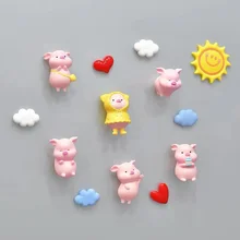 

Stickers on creative pig doll refrigerator lovely modeling magnets adsorb children's toys home decorations room decorations