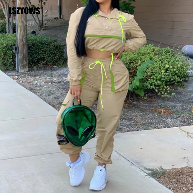 

Autumn Winter Women Two Piece Set Tracksuit Streetwear Patchwork Long Sleeve Hooded Crop Top And Pants Sweat Suits Casual Outfit