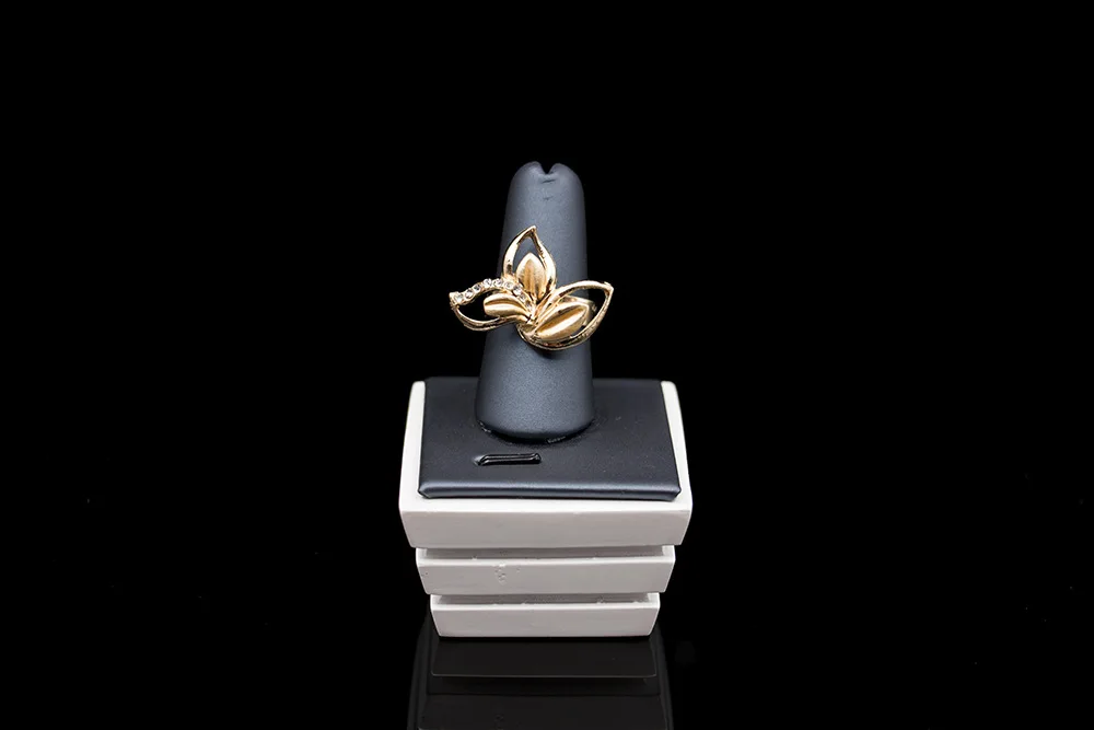 3032920940_745650842