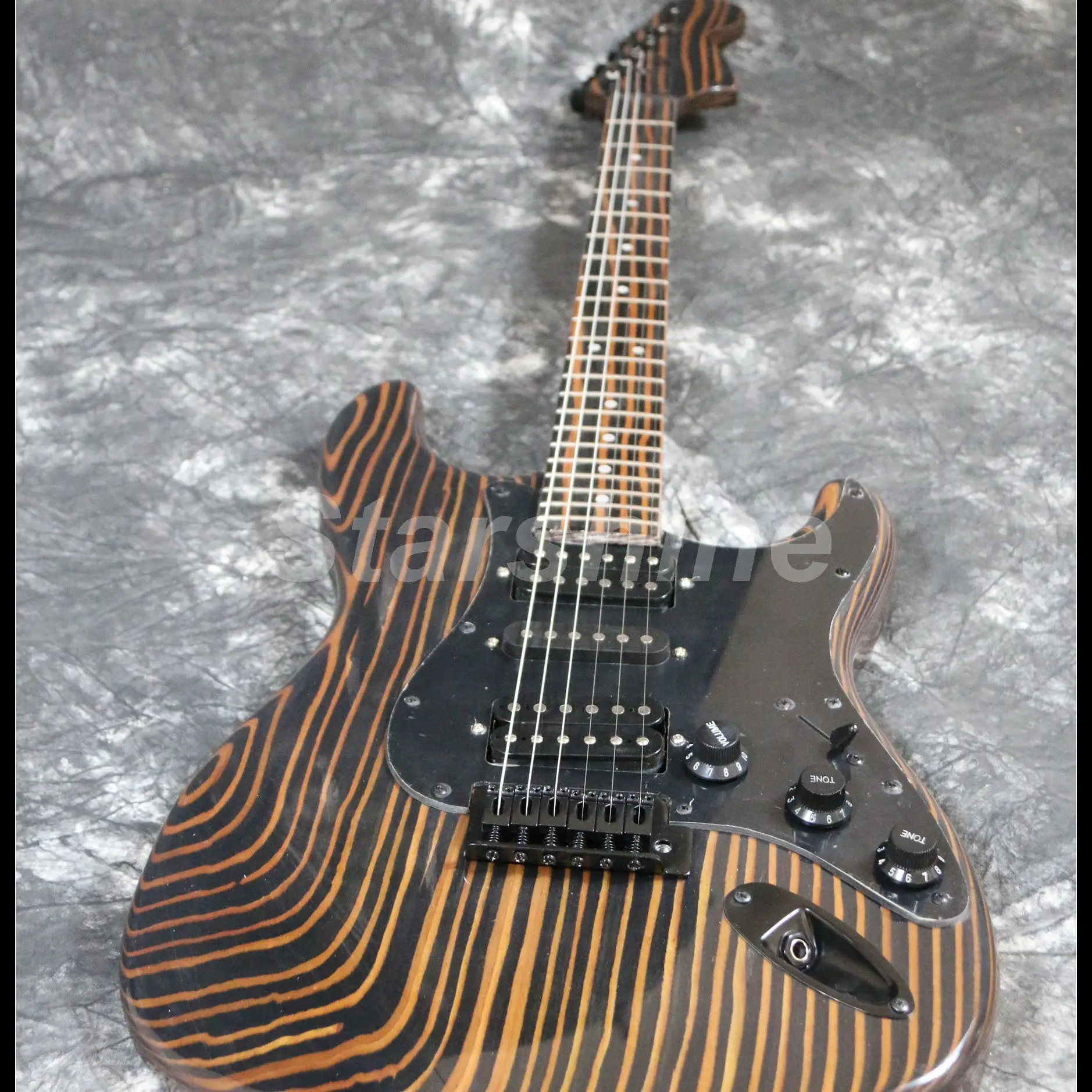 

New Arrivel S-GB7 Electric Guitar Technical Wood Good Sound Black Hardware