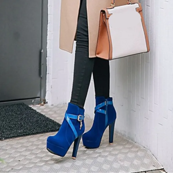 

Fashion 2018 Cross Strap Ladies Party Shoes Flock Blue Red Black High Heel Platform Ankle Boots Women Plus Size Footwear