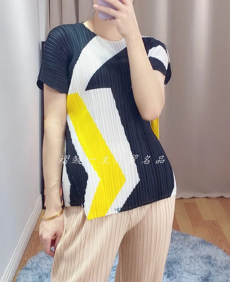 2020 summer women's new irregular tops Miyak fold