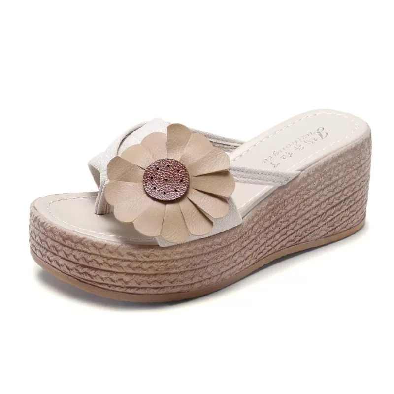 Beige heels are 7 cm Летняя одежда на танкетке вьетнамки на пляже с шлепанцы - Color: Beige heels are 7 cm