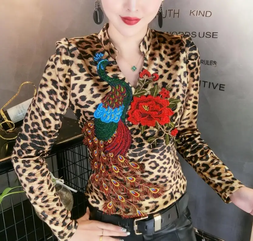 Heavy work embroidered T-shirt women long-sleeved temperament V-neck bottoming slim top tees plus size