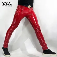 Горячие сексуальные красные обтягивающие стрейч мужские с зеркалом из искусственной кожи Брюки Готическая мода Полный Длина ночной клуб носить мужские брюки-Карандаш Плюс Размер