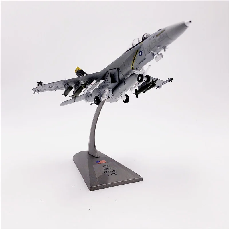 Специальное предложение 1:100 ВМС США F/A-18F истребитель пиратский флаг эскадрон 75-й юбилейный сплав коллекция