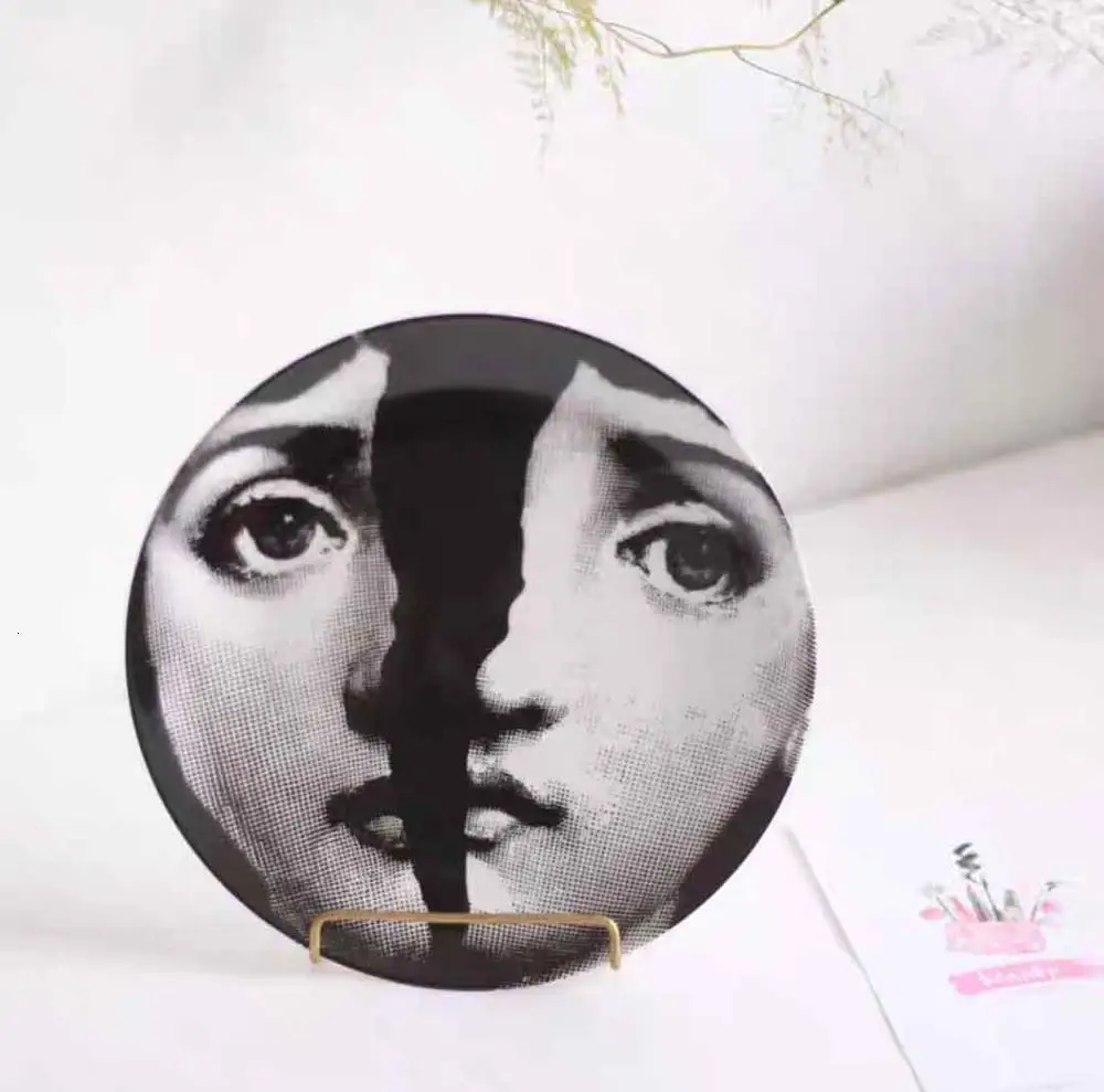 Milan rosenthal Piero fornasetti 8 дюймов керамическая обеденная тарелка блюдо десертная тарелка для закуски тарелка для торта украшение подвесная тарелка - Цвет: 6