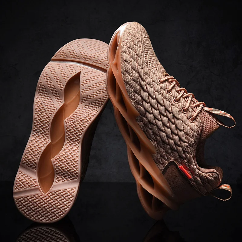 2020 New Anti Slip Men Running Shoes Outdoor Lightweight Athletic Gym Sneakes Spring Breathable Sport Walking Trainers Shoes