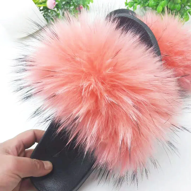 Шлепанцы женские меховые сланцы из натурального меха енота пушистые сандалии