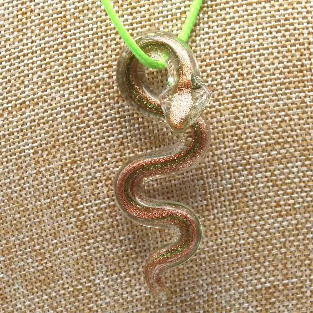 4 цвета ручная работа муранское стекло лэмпворк золотой песок ожерелье с медальоном в виде змеи ожерелье для женщин свободный шнур - Окраска металла: Green
