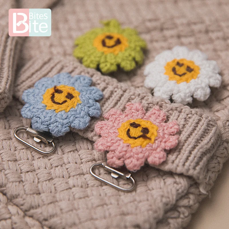 

5pc Dummy Pacifier Clips Crochet Smile Clip Holder Baby Teether DIY Accessories Nipple Holder Baby Teething Toys Nurse Gifts Kid
