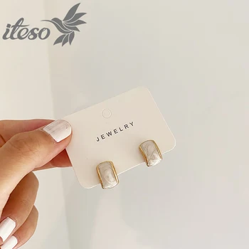 

ITESO Elegant Vintage French Enamel Stud Earring Temperament Simple Small Earrings For Women 2020 New Fashion Jewelry