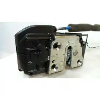 

82501EB305 DOOR LOCK REAR LEFT Nissan NAVARA PICK-UP (D40M)