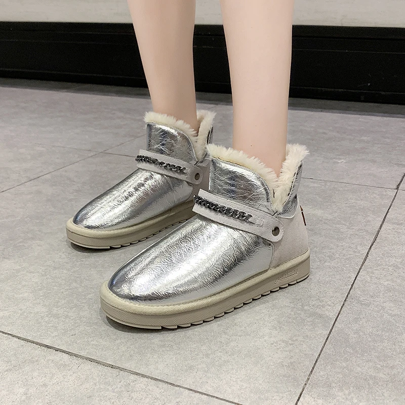 

2019 Winter New Women PU Leather Plush Lining Snow Boots Comfortable Slip-on Black Key Chain Emu Boots