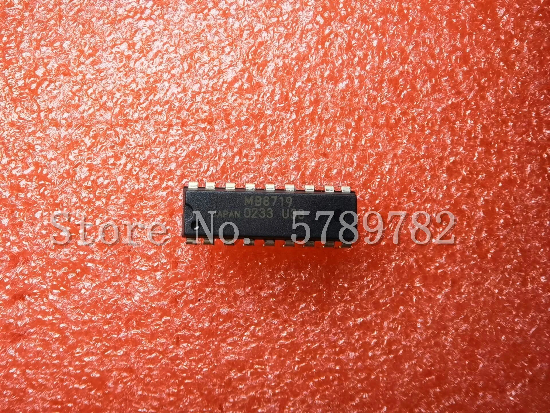 

1 шт. новый оригинальный MB 8719 MB8719M-G DIP18