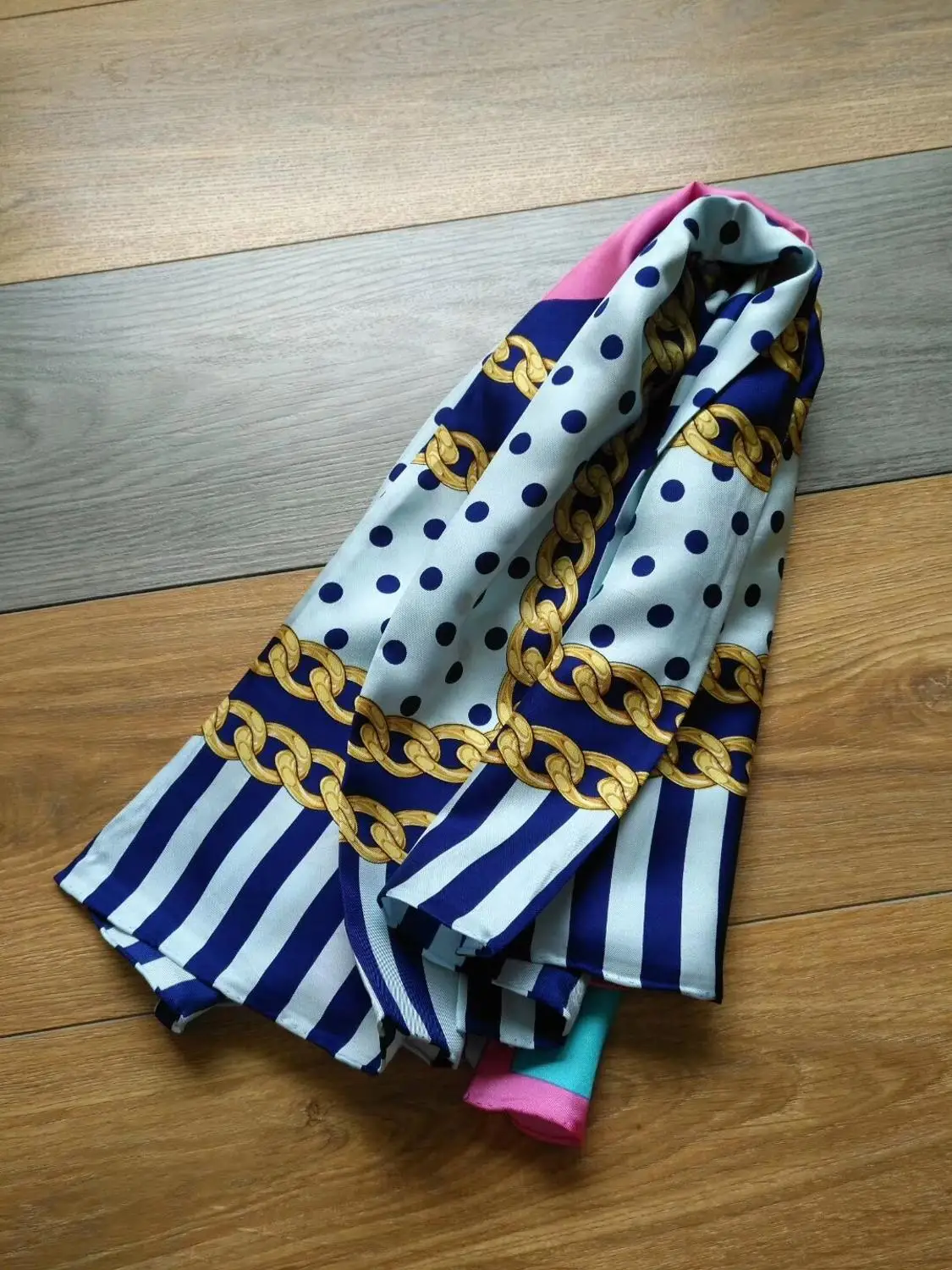 

2019 new arrival fashion elegant brand heart pattern 100% silk scarf 90*90 cm square shawl twill wrap for women free shipping