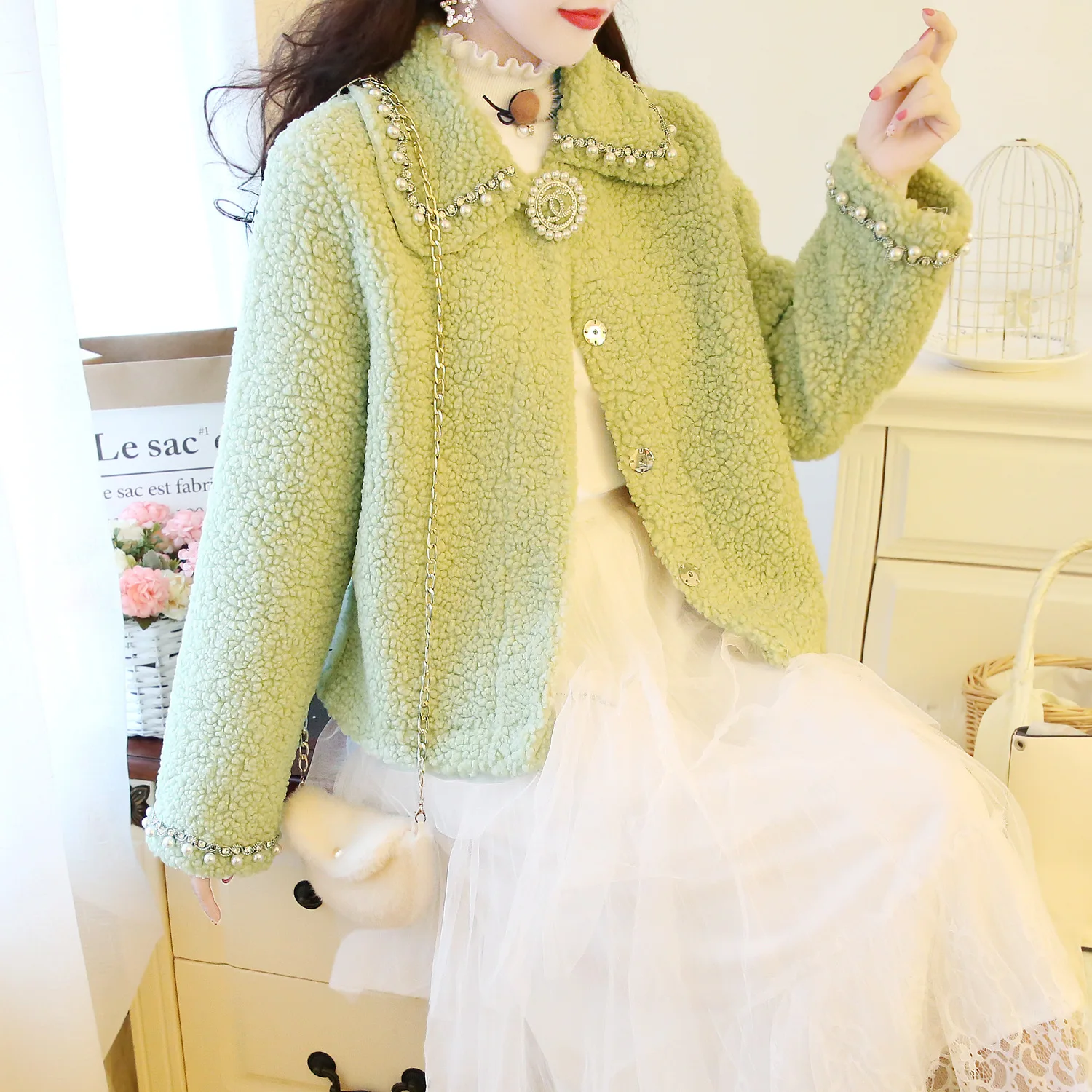 

Imitation Fur Jacket Women Autumn Winter New Bead Lapel Lamb Wool Warm Coat Womens Solid Color Long Sleeve Short Coat Studnets