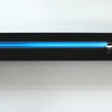 Hasbr черный металлический светильник saber, REY металлический светильник saber, синий светильник