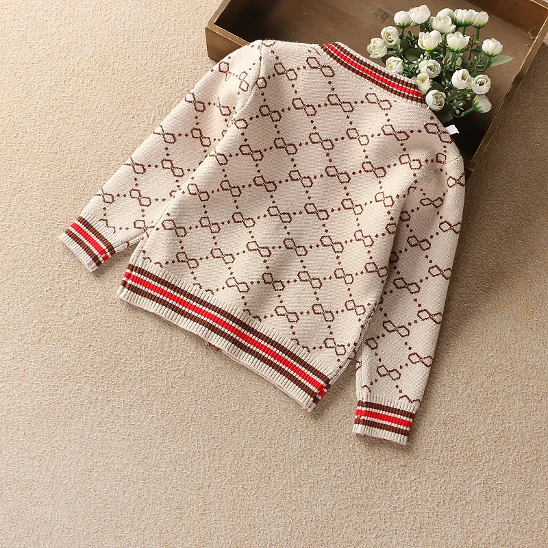 

Childrenswear Children British Style Sweater 2018 Autumn And Winter New Style Single Row Baby Men And Women Buckle Knitted V-nec
