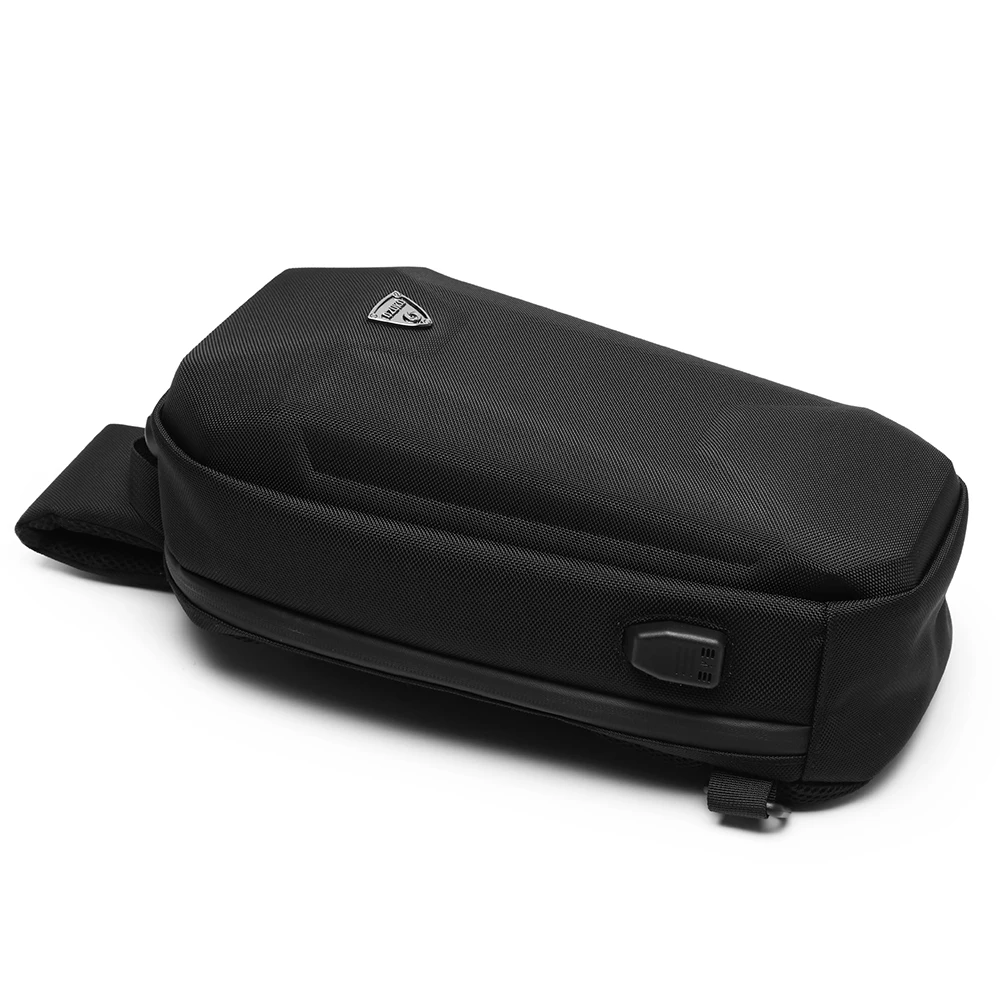 Рисунок 5 - Мужская сумка через плечо FY