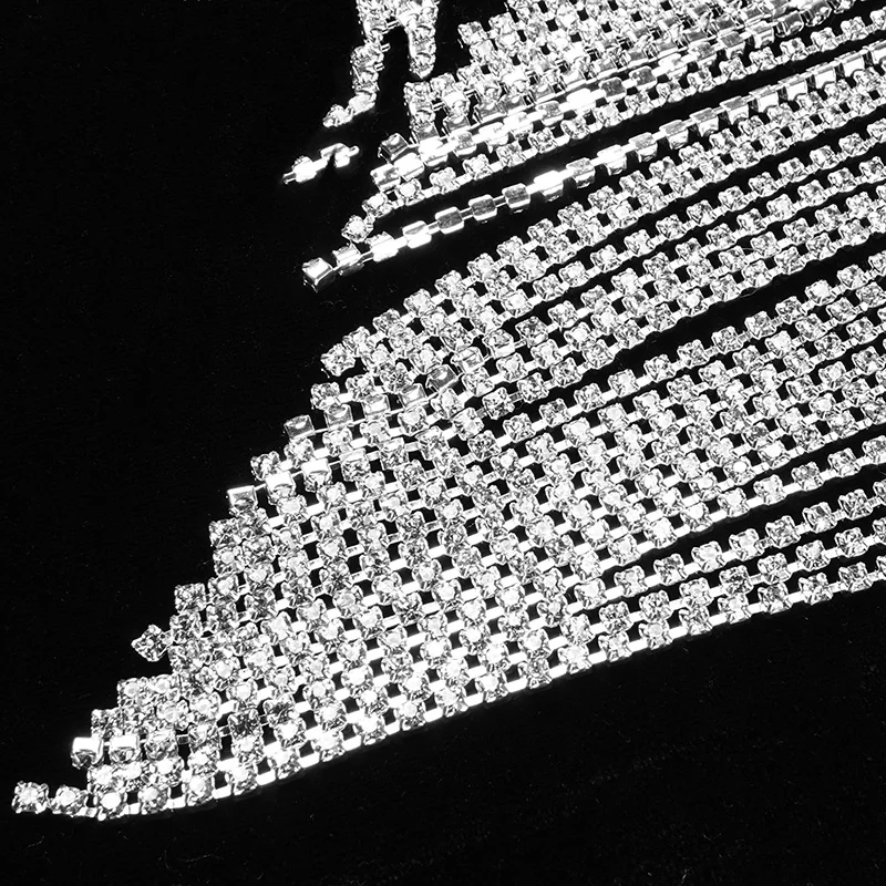 VC Бесплатная доставка Вельветовое платье с низким вырезом на спине бусы