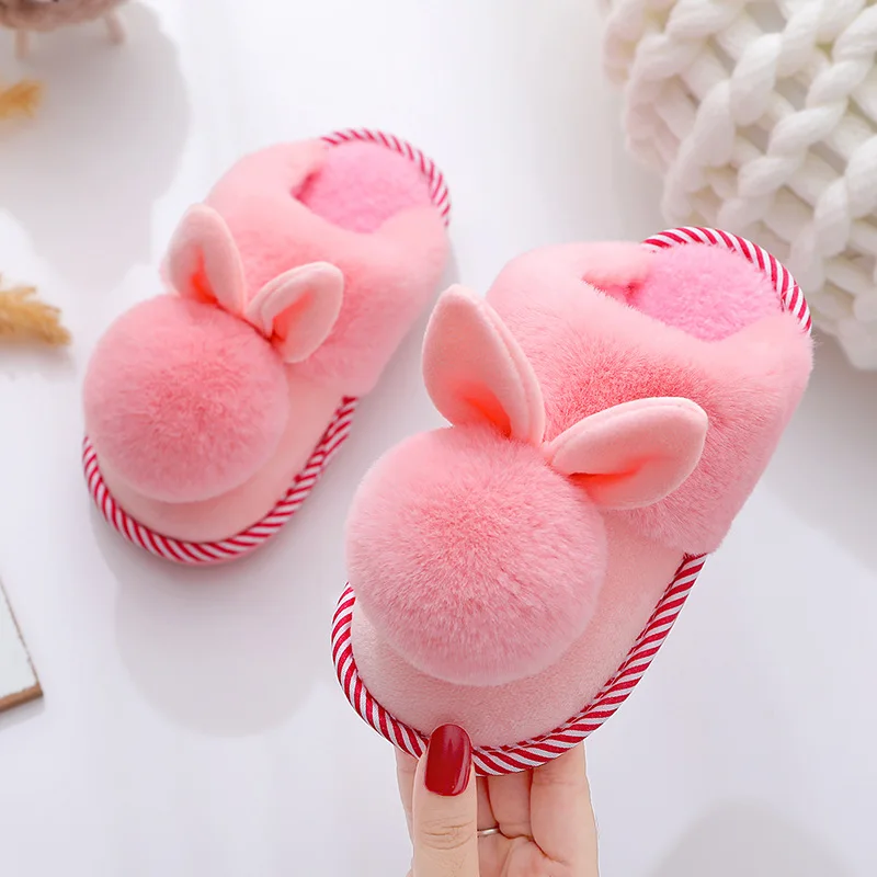 Pink Зимние теплые новые детские тапочки; детские Нескользящие комнатные тапочки; домашние тапочки с мультяшными животными; домашние тапочки с кроличьими ушками - Цвет: Pink