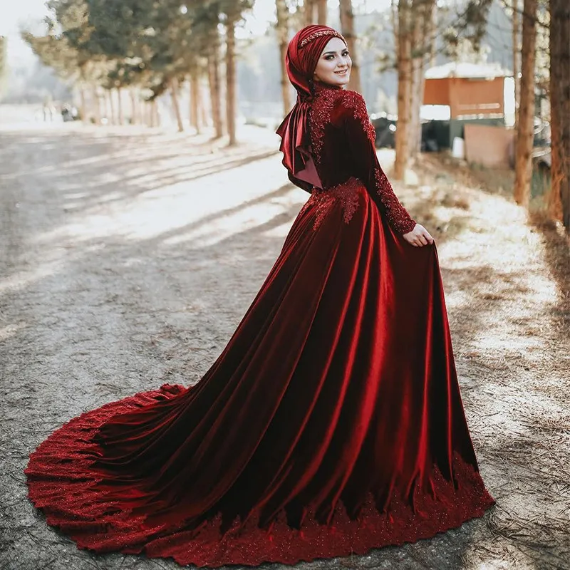

Eightae Burgundy Evening Dress High Neck caftan Appliques Beaded Lace African Velvet Arabic Kaftan Muslim Prom Party Gown