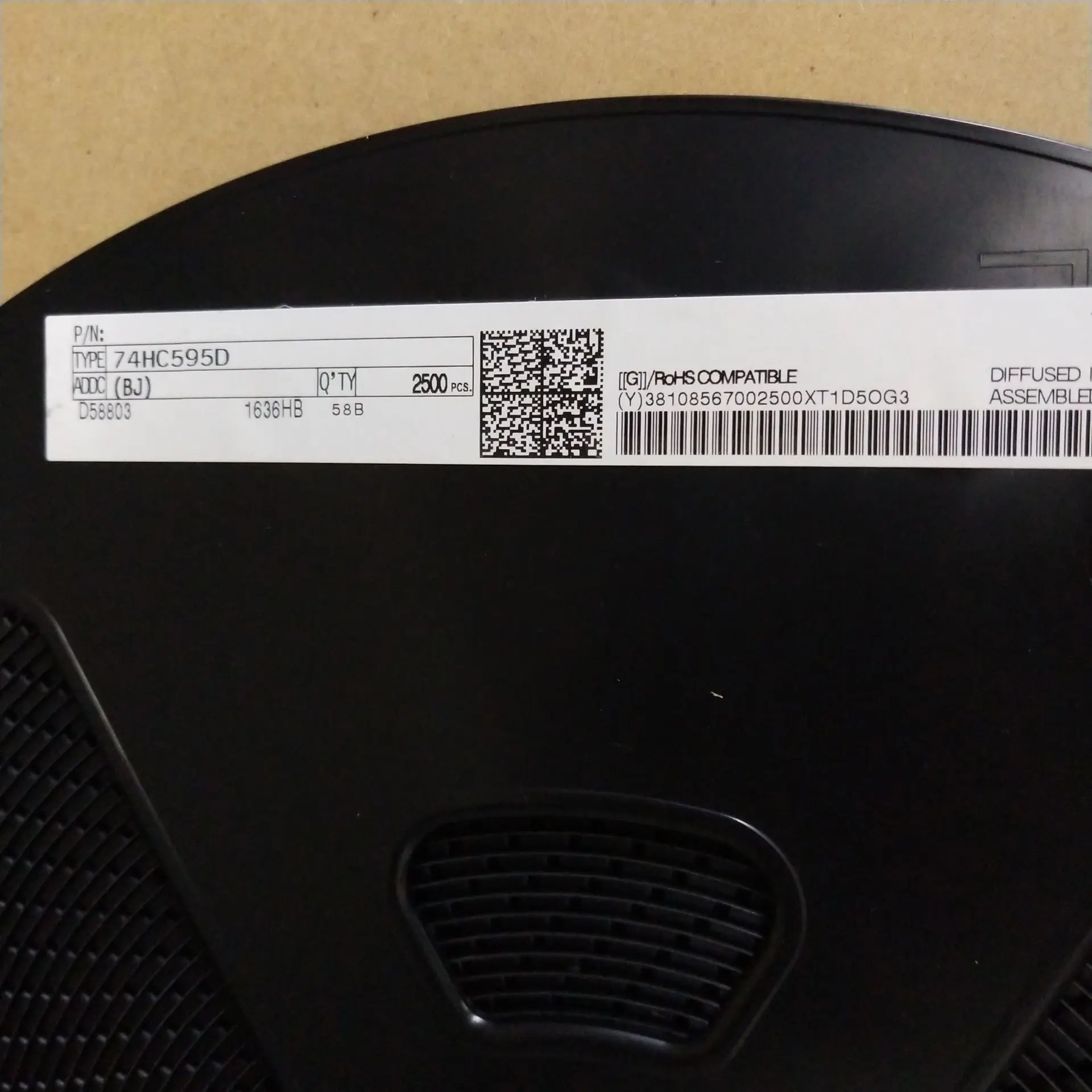 Бесплатная доставка 74HC595 74HC595D SMD SOP16 светодиодный 8-битный сдвиг | Автомобили и