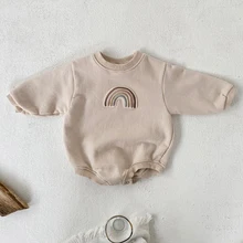 

Spring New Fashion Infant Baby Clothes Baby Embroidery Rainbow Triangle Romper Send Hats Kids Solid Color Jumpsuits 3-24 Months