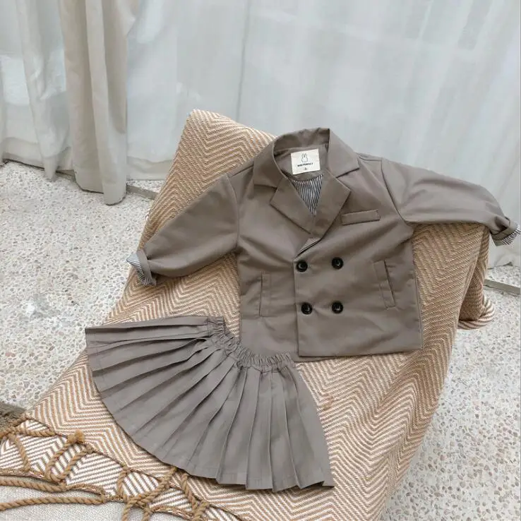Khaki Милые модные костюмы в Корейском стиле для девочек двубортный костюм для маленьких девочек и плиссированные юбки костюмы из 2 предметов - Цвет: Khaki