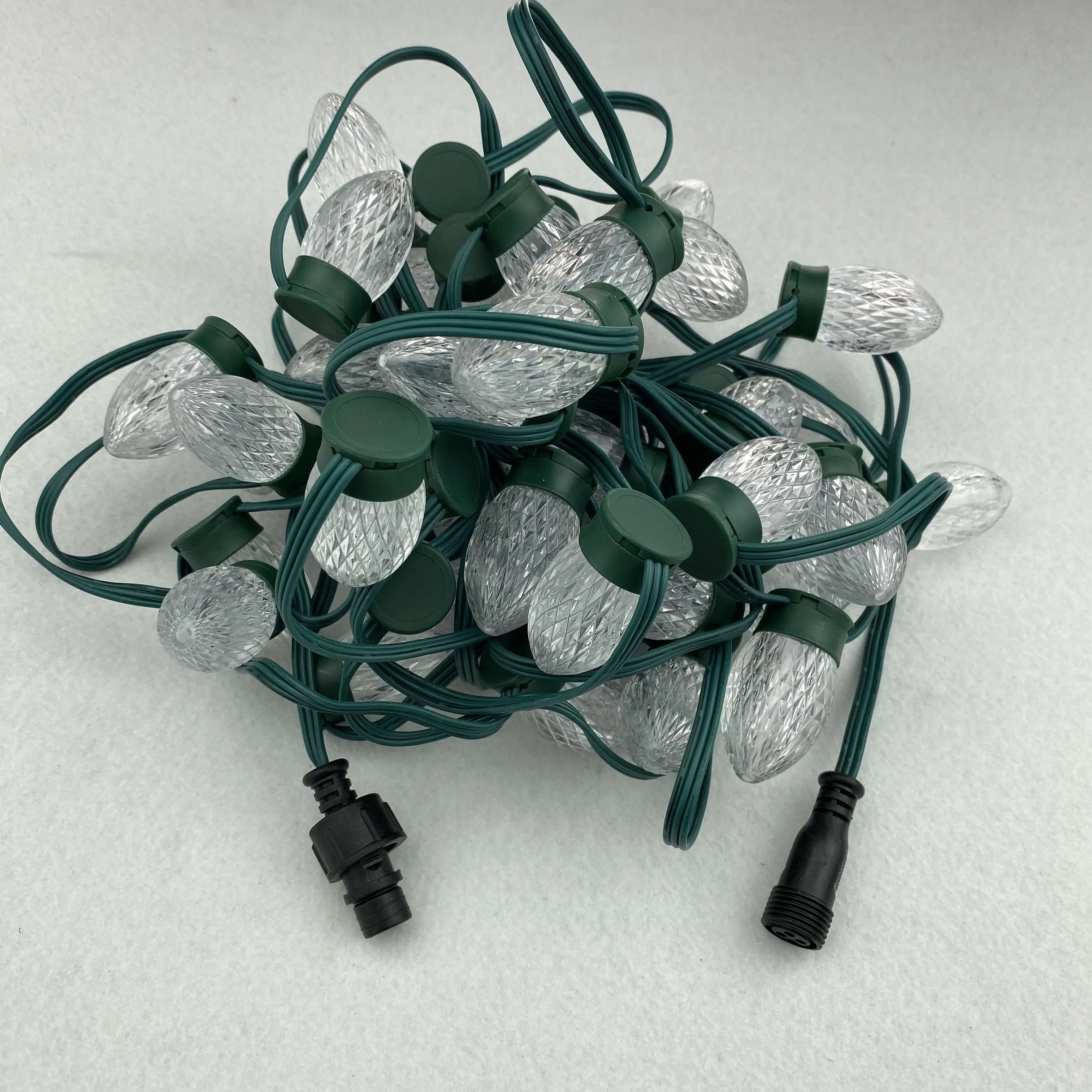 50 узлов Addressable RGB C9 DC12V WS2811 светодиодный(2 светодиодный s) Пиксельная светящаяся гирлянда; 6 дюймов расстояние между проводами; Зеленая проволока; IP68; 13,5 мм косички