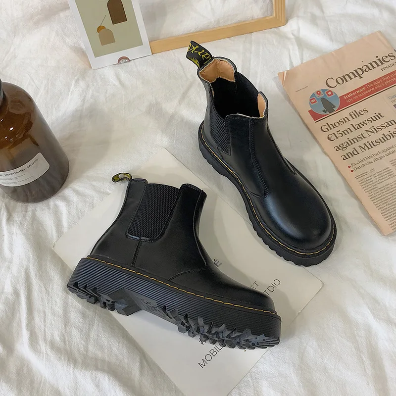 Botas Martin de estilo británico para mujer, zapatos de moto Chelsea con suela gruesa aumentada, para Otoño y Retro salvaje, 2020