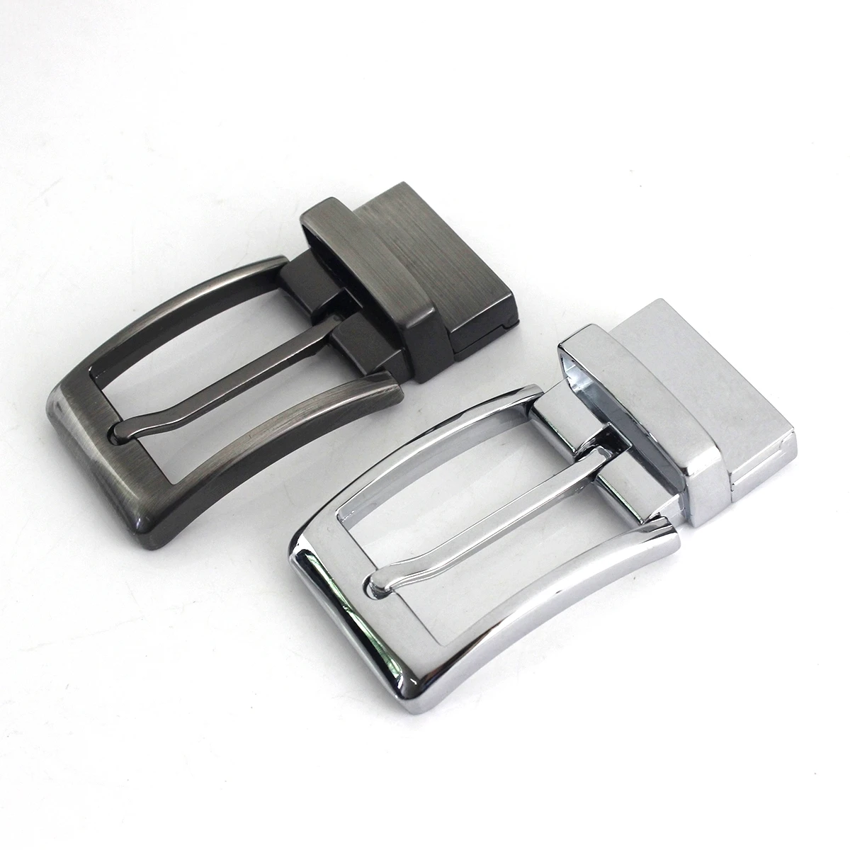

1pcs 35mm Metal Men Belt Buckle Clip Buckle Brown Chrome Rotatable Bottom Single Pin Half Buckle Leather Craft Belt Strap