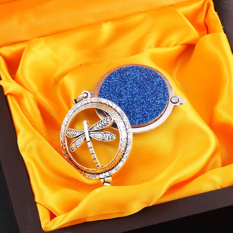 Ароматический диффузор ожерелье Открытый Античный винтажный медальон кулон парфюм эфирное масло ароматерапия медальон ожерелье с подушечками