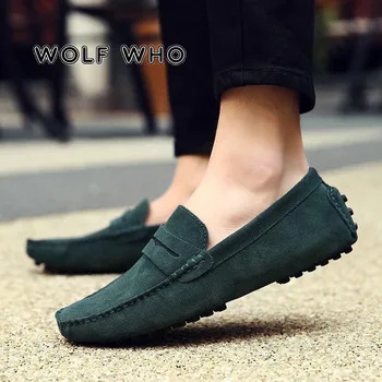 

2020 New Men's Loafers Fashion Sneakers Mens Autumn Lightweight Slip on Designer Shoes Men Soft Suede Leather Moccasins Flat H09