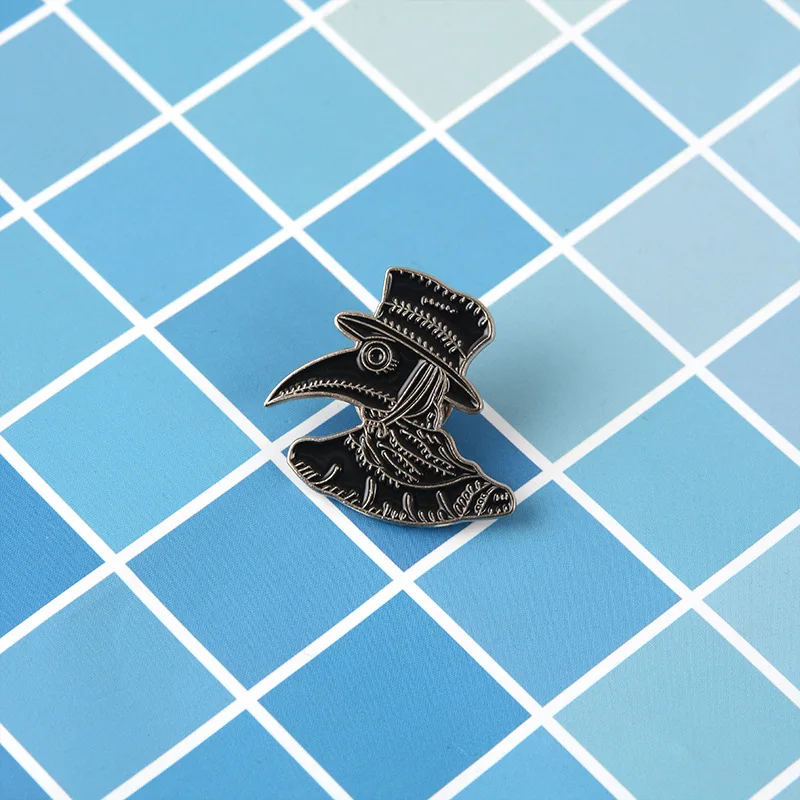 

Cartoon Hat of The Crow Brooches for Women Creative Metal Animal Badge Enamel Pins Clothes Accessories 1PC