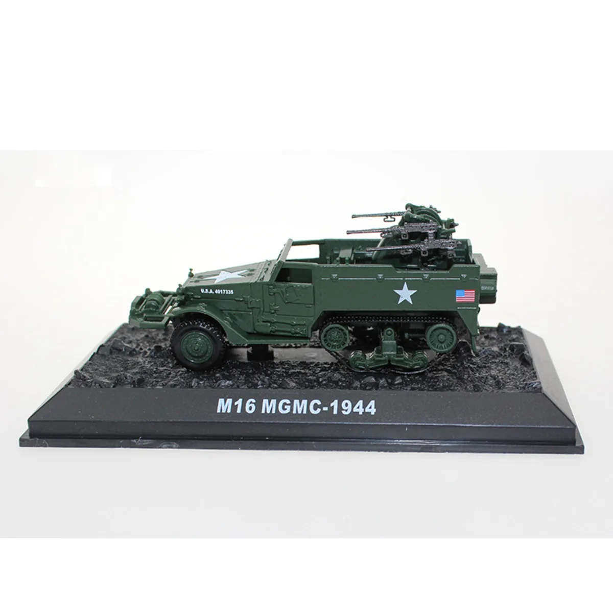 

1/72 U.S. Army M16 MGMC Half-Track Armored Vehicle Low Altitude Defense Weapon Military Combat Weapon Model Scene Collection