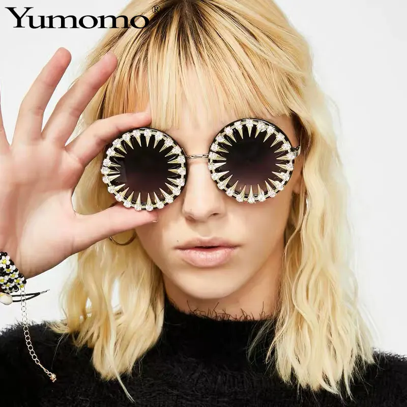 

2019 Round Brand Mirror Women Sunglasses Luxury Crystal Diamond around Frame Eyewear Flower Design Glasees for Women Gift